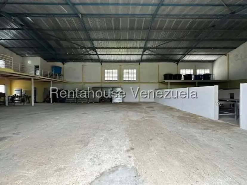 Comercial (Galpon - Deposito) en Venta en Intercomunal Coro La Vela, Falcon