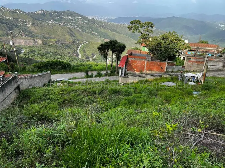 Terreno (Finca) en Venta en El Junquito, Distrito Metropolitano - 4