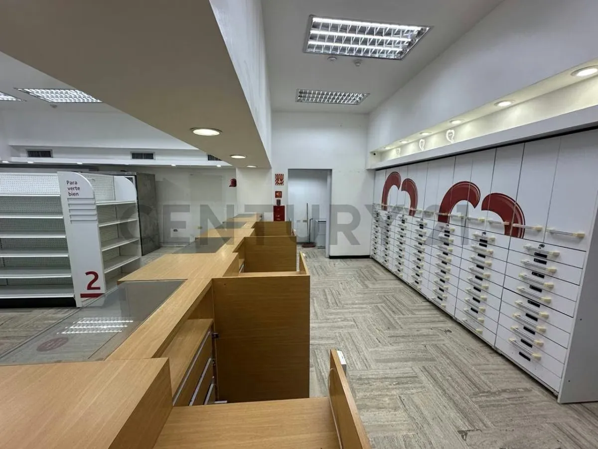 Local Comercial en Centro Comercial Lago Mall en venta. Maracaibo - 5