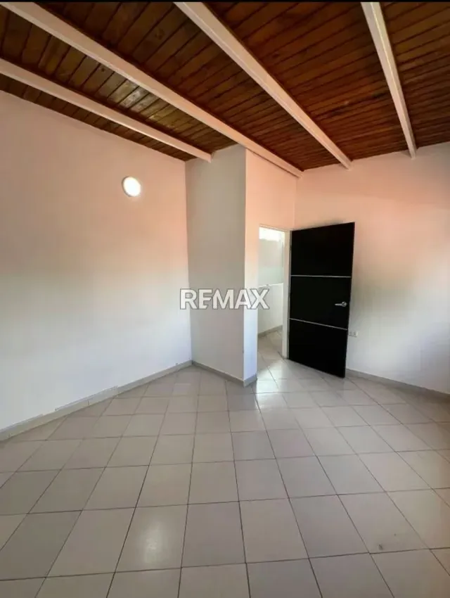 Oficinas en Venta en el Este cercano al Sambil - 3
