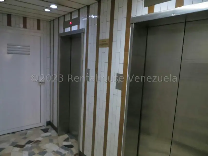 Oficina en Venta en Parroquia La Candelaria, Distrito Metropolitano - 23