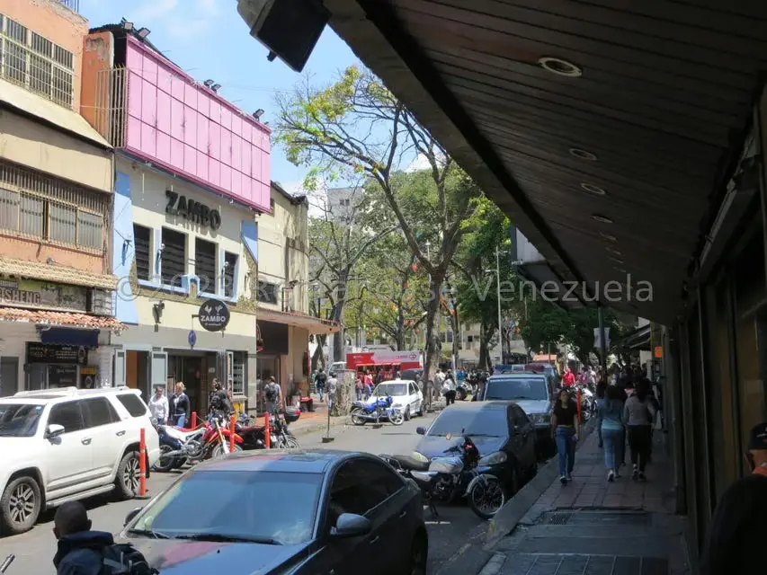 Oficina en Venta en Parroquia La Candelaria, Distrito Metropolitano - 26