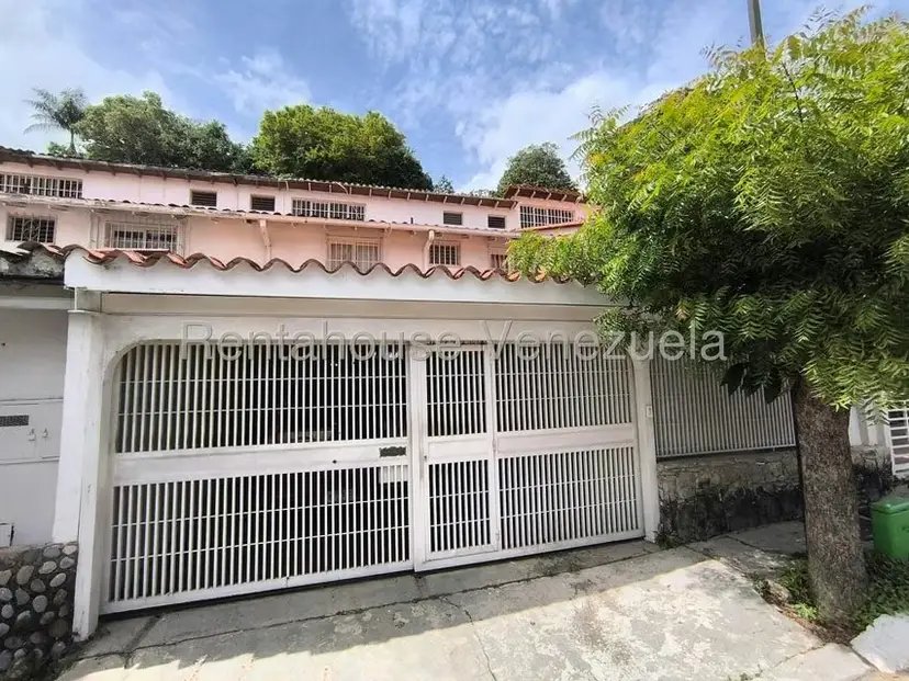 Casa (Multipes Niveles) en Venta en Colinas de La California, Distrito Metropolitano