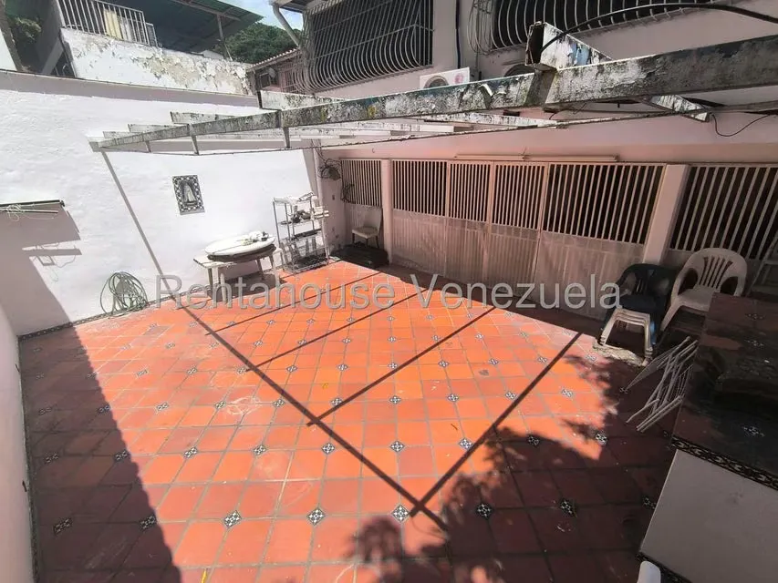 Casa (Multipes Niveles) en Venta en Colinas de La California, Distrito Metropolitano - 18