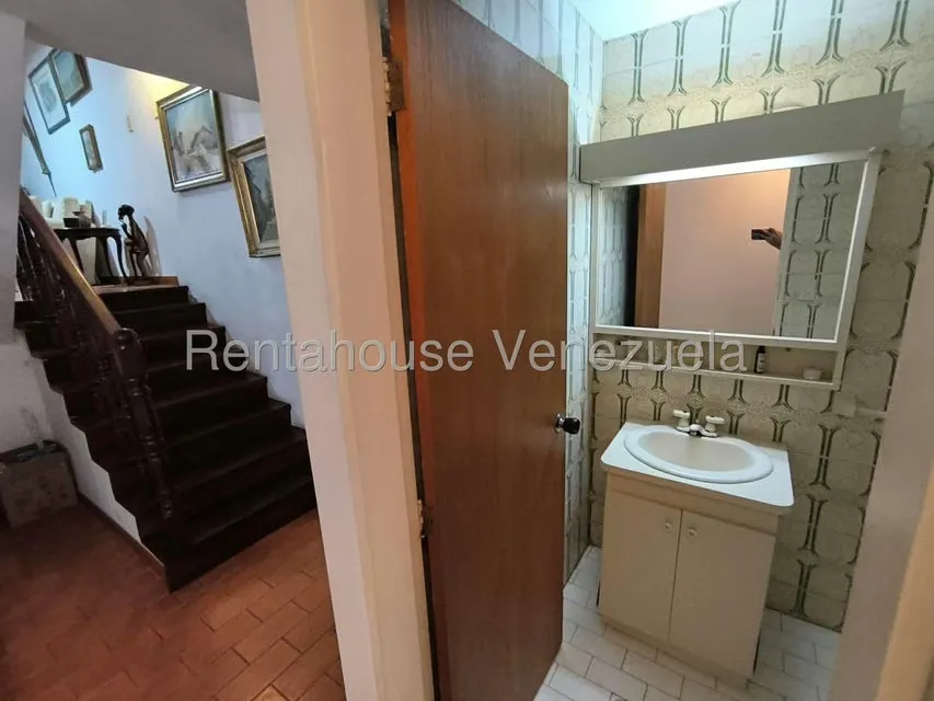 Casa (Multipes Niveles) en Venta en Colinas de La California, Distrito Metropolitano - 6