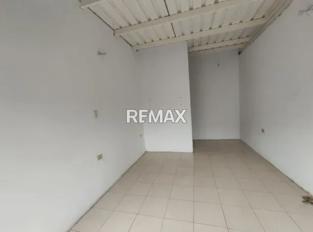 ALQUILO LOCAL COMERCIAL | URB. EL RECREO - CABUDARE - 3