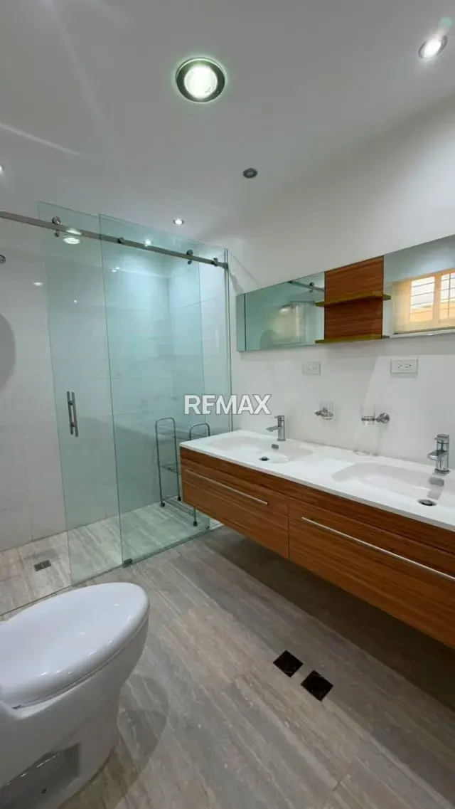 EN VENTA EXCLUSIVO APARTAMENTO EN LA TRIGALEÑA - 11