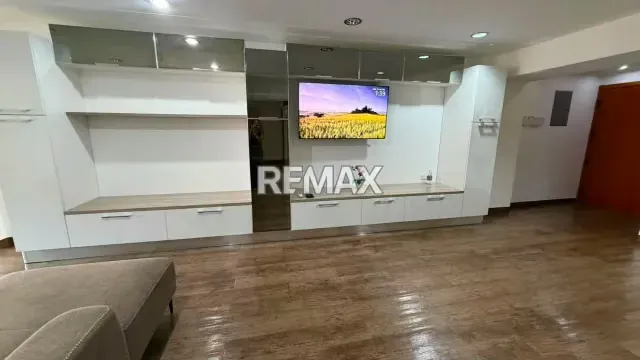 EN VENTA EXCLUSIVO APARTAMENTO EN LA TRIGALEÑA - 3