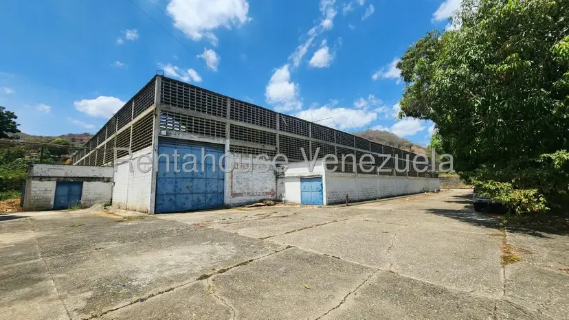 Comercial (Galpon - Deposito) en Venta en Alvarenga, Miranda