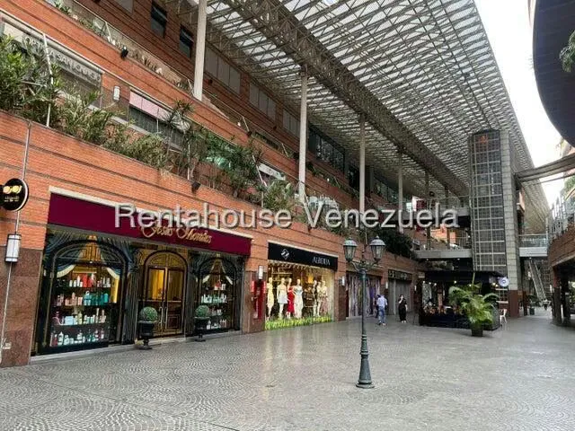 Local Comercial en Alquiler en La Castellana, Distrito Metropolitano - 2