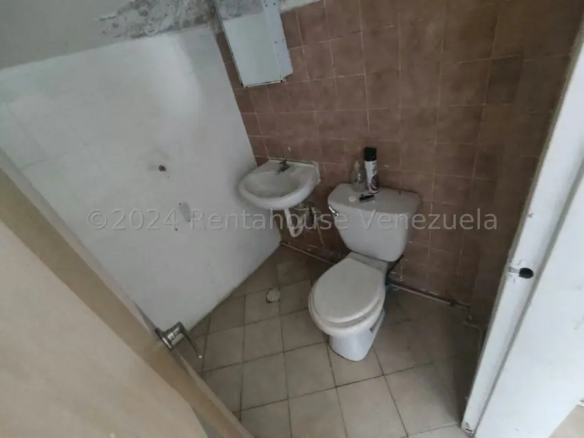 Comercial (Local Comercial) en Venta en Zona Centro, Aragua - 34