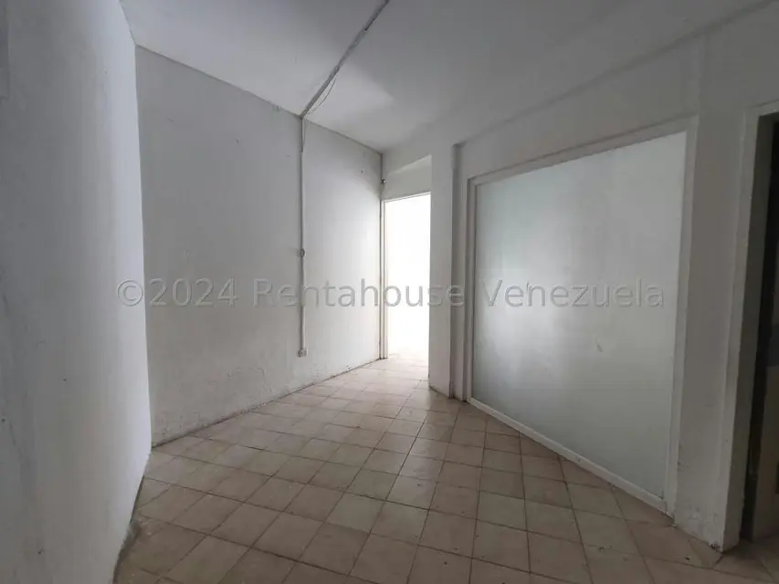 Comercial (Local Comercial) en Venta en Zona Centro, Aragua - 35