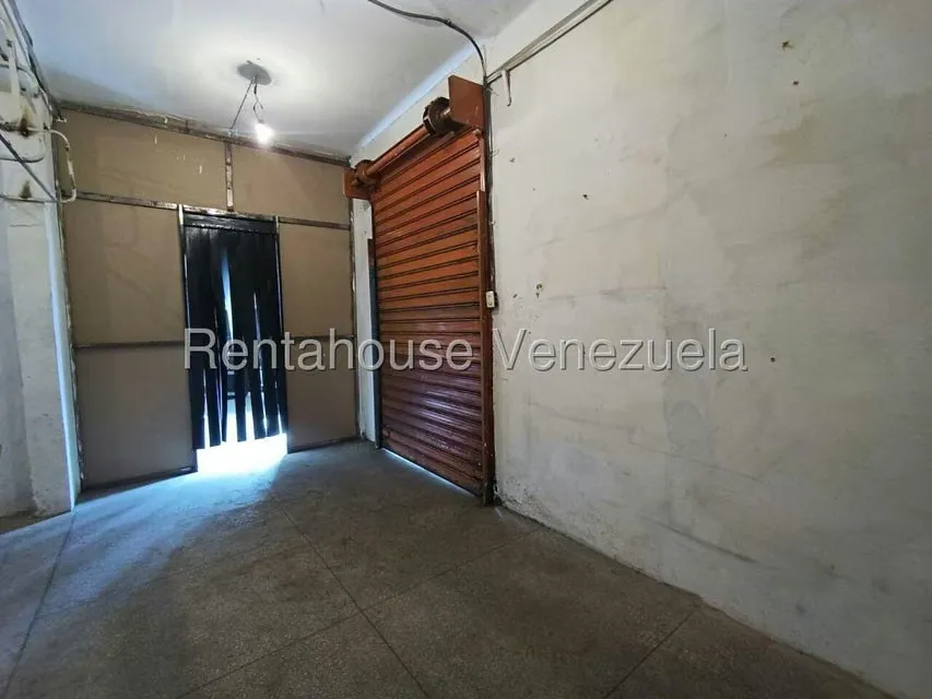 Local Comercial en Alquiler en Zona Centro, Aragua - 11