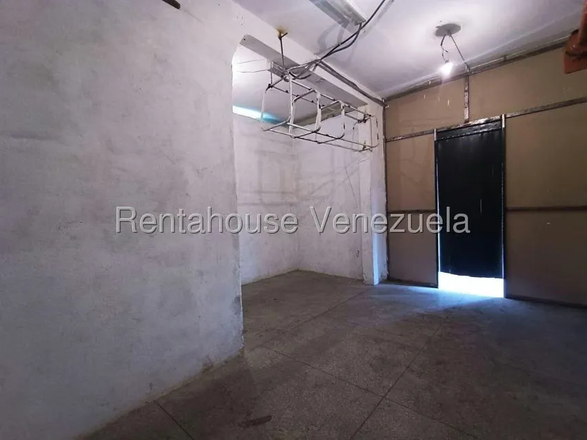 Local Comercial en Alquiler en Zona Centro, Aragua - 12