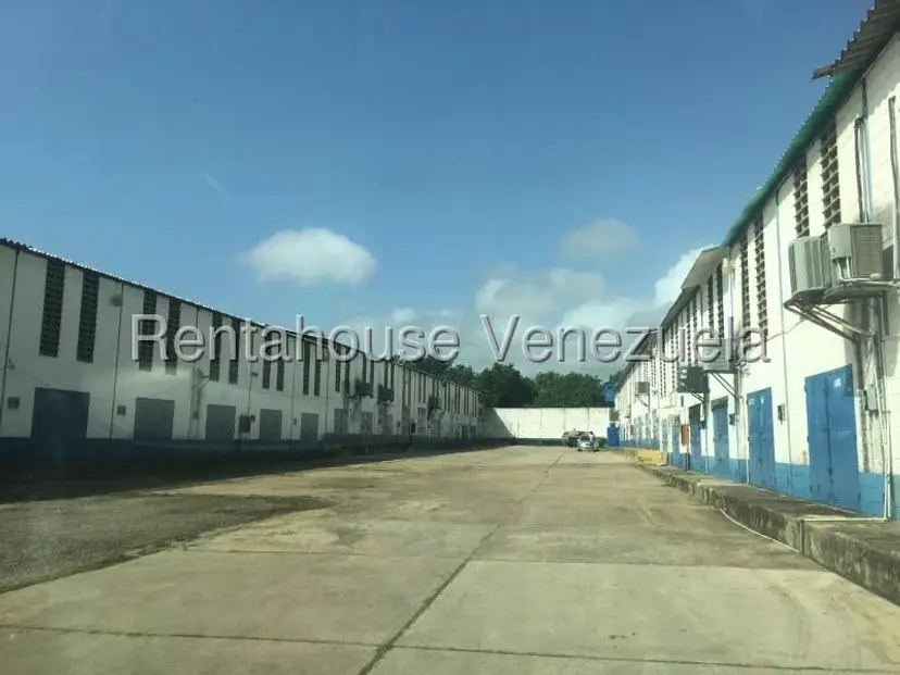 Comercial (Galpon - Deposito) en Venta en Los Robles, Nueva Esparta