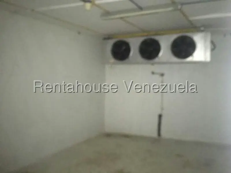 Galpon - Deposito en Venta en Los Robles, Nueva Esparta - 11