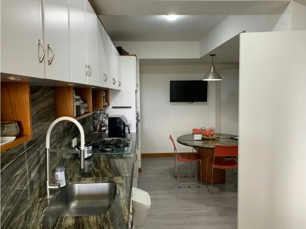 Se vende Apto PH 291m² 5h+s/4b+s/3p Alta Florida - 11