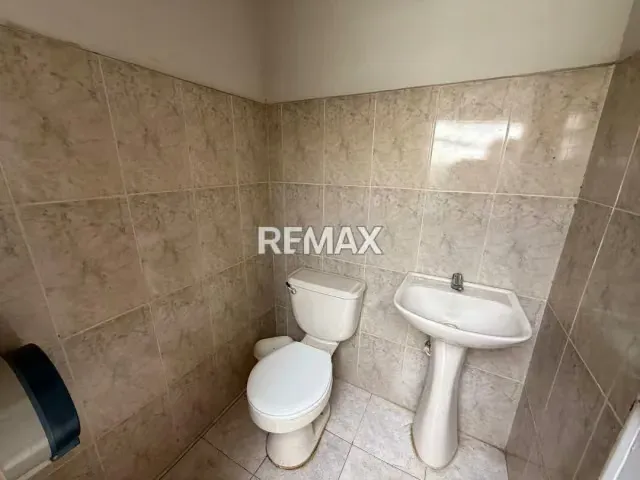 Local Comercial en Sector Tierra Negra. Calle 71 - 16