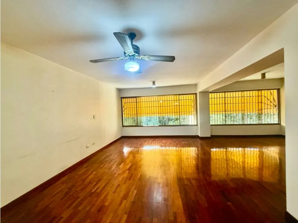 Se vende apto 181m2 3h+s/4b/2p El Limón El Cafetal
