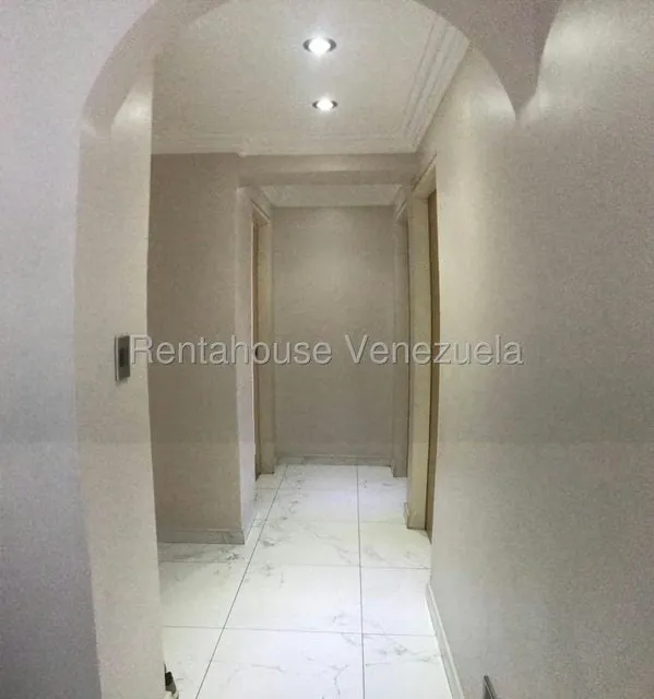 Apartamento (1 Nivel) en Venta en El Paraiso, Distrito Metropolitano - 24