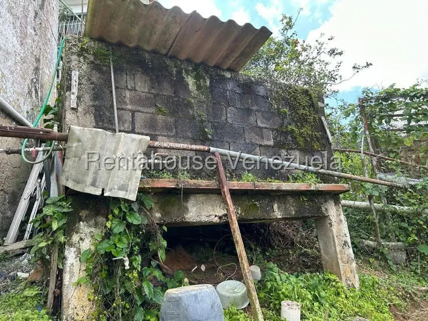 Casa (Multipes Niveles) en Venta en El Refugio, Miranda - 2