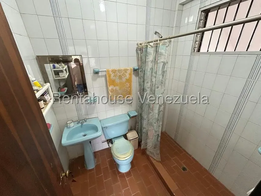 Casa (Multipes Niveles) en Venta en El Refugio, Miranda - 19