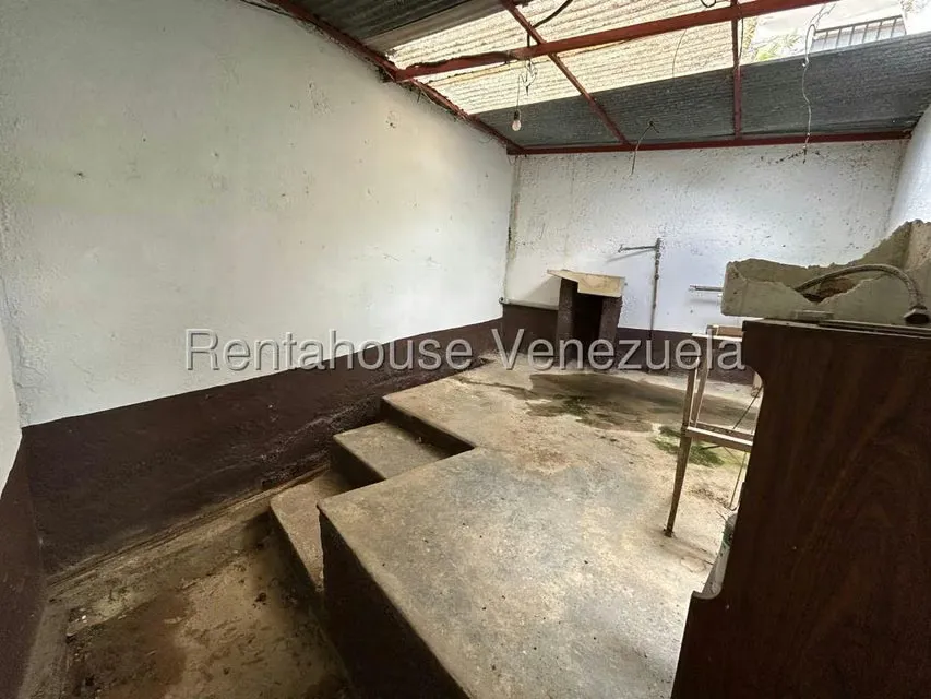 Casa (Multipes Niveles) en Venta en El Refugio, Miranda - 3