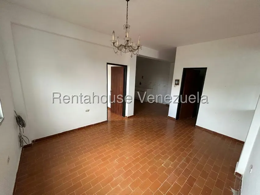 Casa (Multipes Niveles) en Venta en El Refugio, Miranda - 21