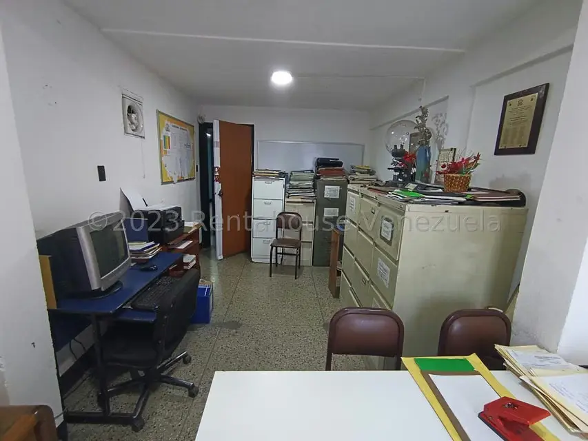 Comercial (Edificio) en Venta en Guarenas, Miranda - 18