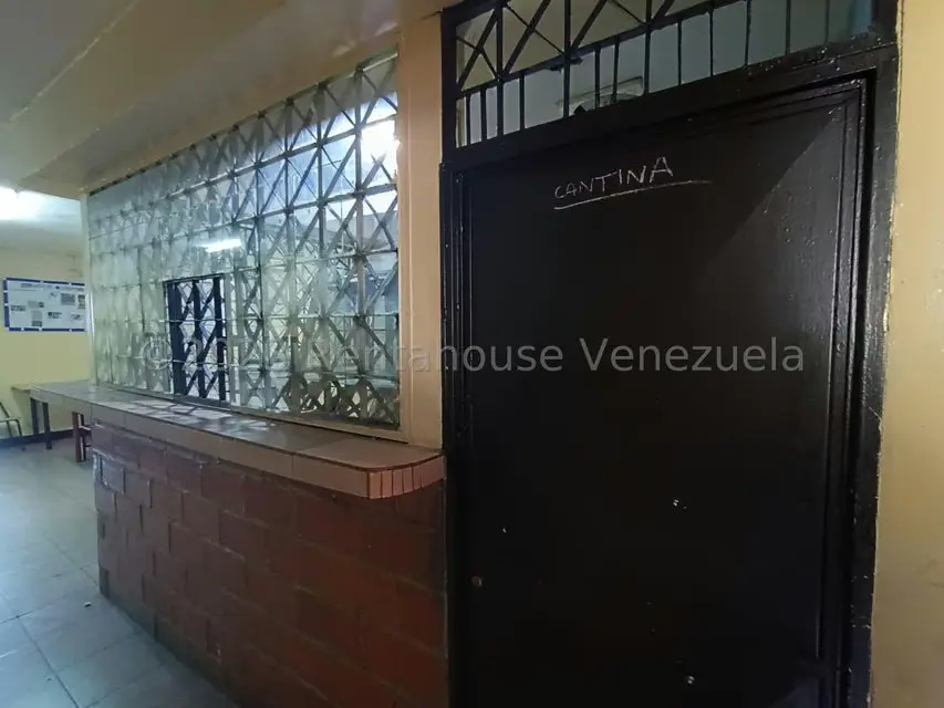 Comercial (Edificio) en Venta en Guarenas, Miranda - 29