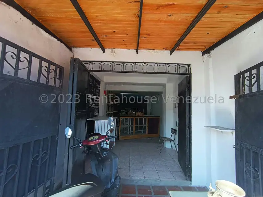 Comercial (Edificio) en Venta en Guarenas, Miranda - 43