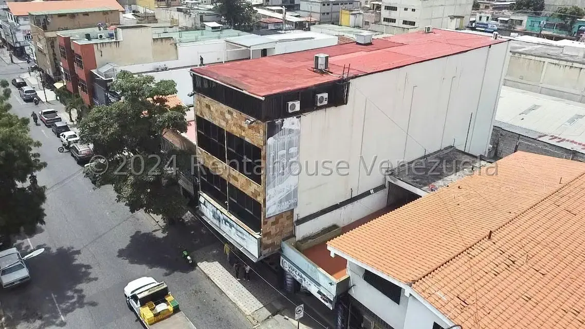 Edificio en Venta en Centro, Lara - 2