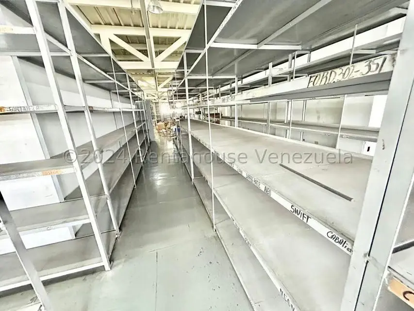 Edificio en Venta en Centro, Lara - 23