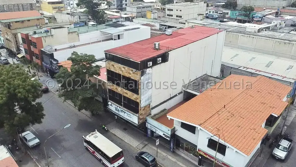 Edificio en Venta en Centro, Lara - 3