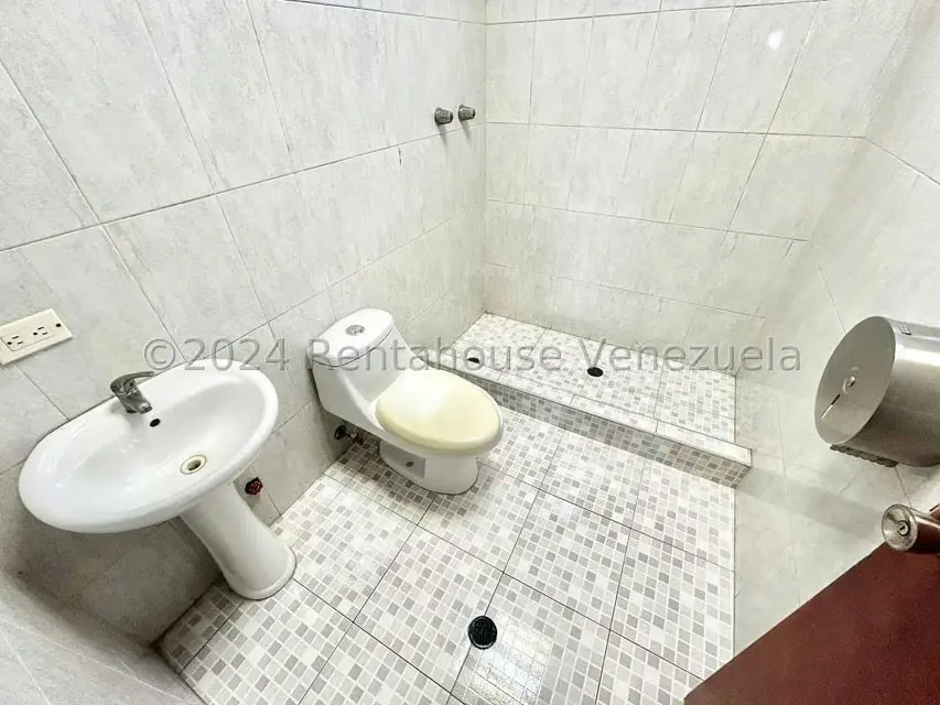 Edificio en Venta en Centro, Lara - 35