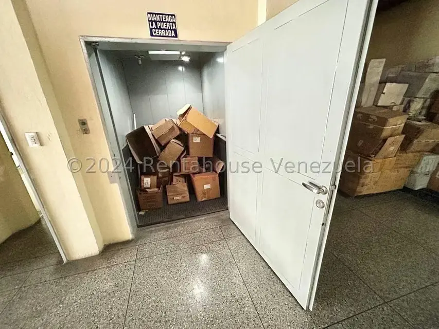 Edificio en Venta en Centro, Lara - 39