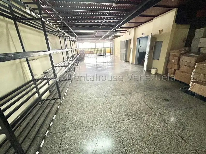 Edificio en Venta en Centro, Lara - 41
