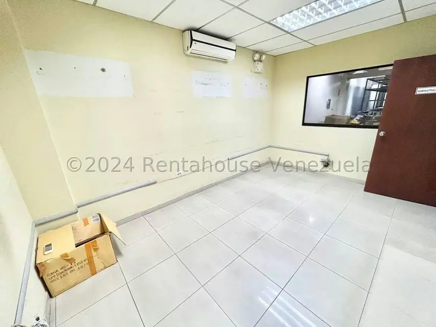 Edificio en Venta en Centro, Lara - 48