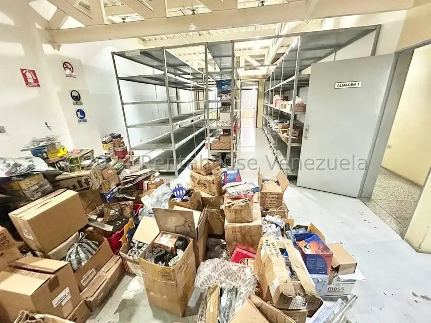 Edificio en Venta en Centro, Lara - 56