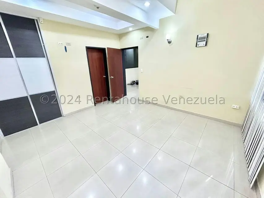 Edificio en Venta en Centro, Lara - 60