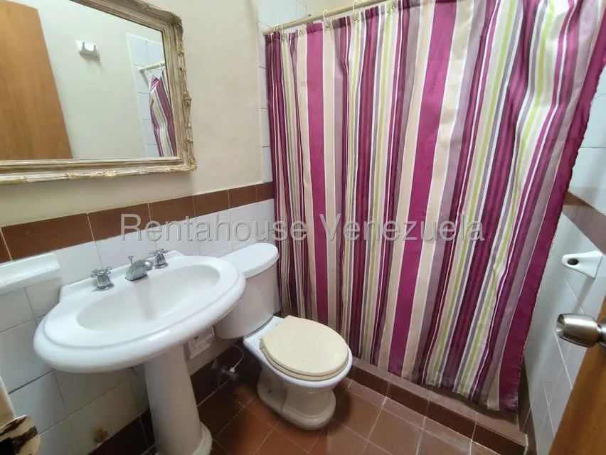 Casa (Duplex) en Venta en Villa Colonial, Portuguesa - 12
