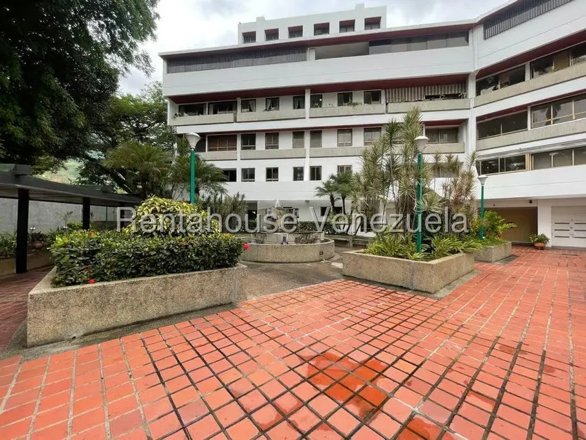 Apartamento (1 Nivel) en Venta en Los Chorros, Distrito Metropolitano - 2