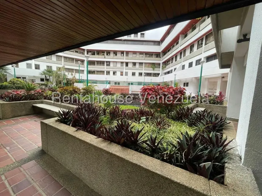 Apartamento (1 Nivel) en Venta en Los Chorros, Distrito Metropolitano - 3