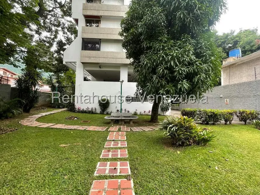 Apartamento (1 Nivel) en Venta en Los Chorros, Distrito Metropolitano - 4