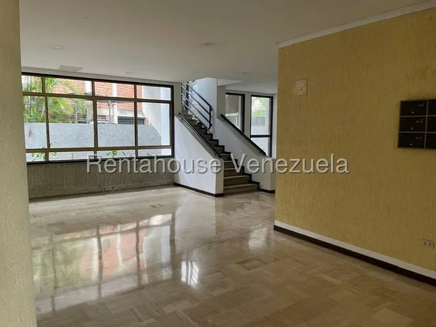 Apartamento (1 Nivel) en Venta en Los Chorros, Distrito Metropolitano - 8