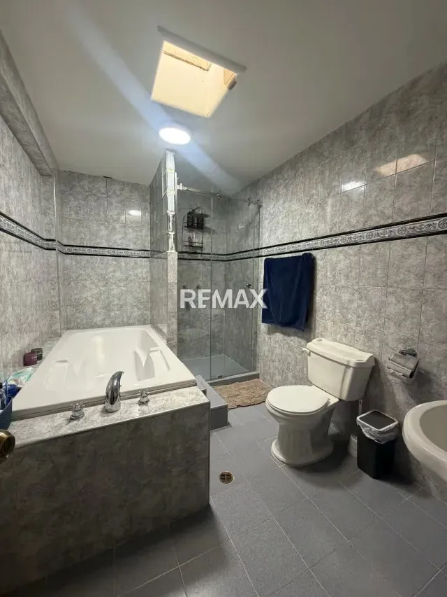 Casa en venta en Urbanizacion Villas del Este plaza - 5