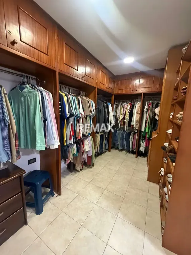Casa en venta en Urbanizacion Villas del Este plaza - 6