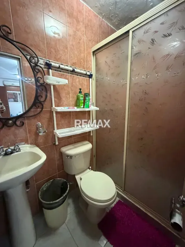 Casa en venta en Urbanizacion Villas del Este plaza - 10