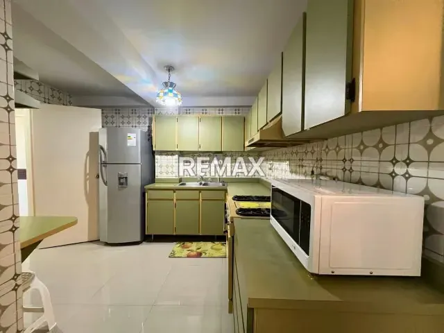EN VENTA APARTAMENTO EN RESD. VILLAMAR, URB JORGE COLL - ISLA DE MARGARITA - 4