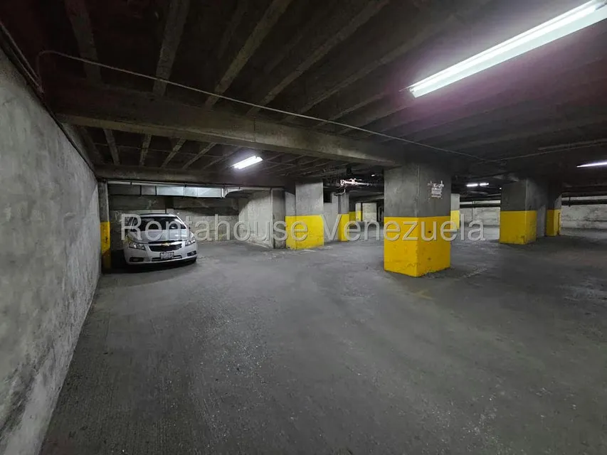 Oficina en Venta en Parroquia Catedral, Distrito Metropolitano - 18
